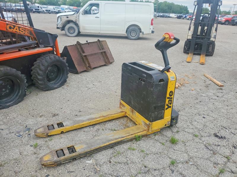 Продажа на аукционе авто 2015 Yale Fork, vin: B827N59534M, номер лота: 55922446