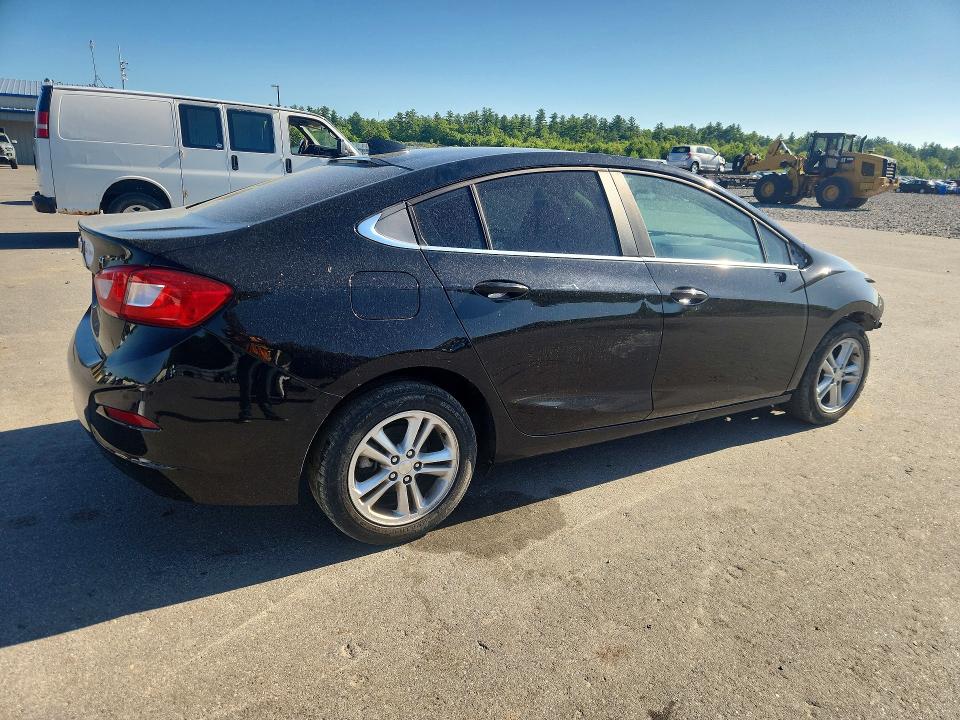 Продаж на аукціоні авто 2018 Chevrolet Cruze, vin: 1G1BE5SM7J7140863, номер лоту: 55776186