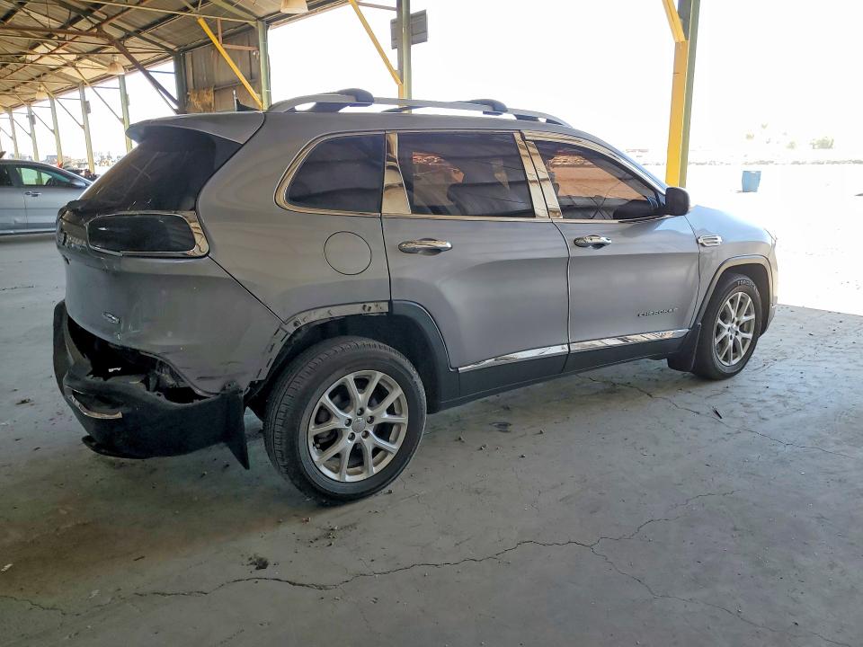 56823076 :رقم المزاد ، 1C4PJLCB5GW234569 vin ، 2016 Jeep Cherokee مزاد بيع