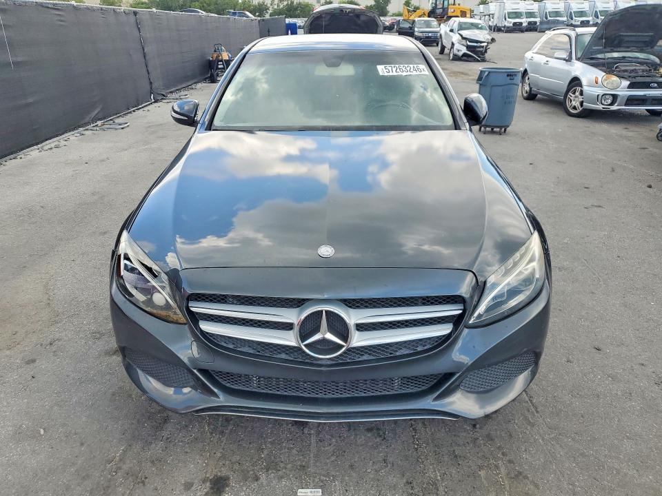 57263246 :رقم المزاد ، 55SWF4JB5FU053477 vin ، 2015 Mercedes-benz C مزاد بيع