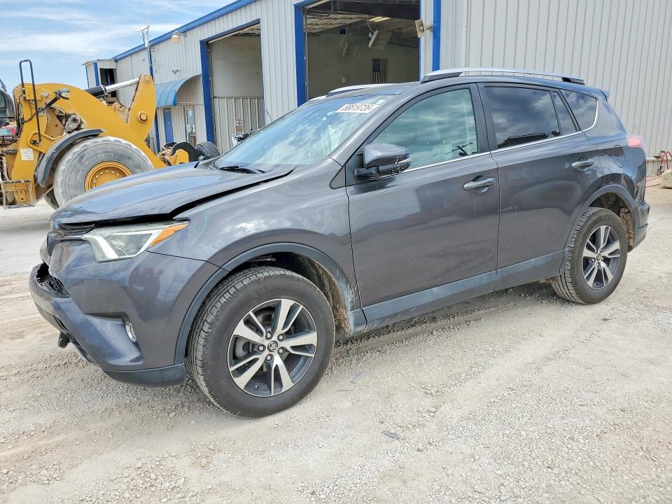 58819726 :رقم المزاد ، 2T3WFREV1JW519914 vin ، 2018 Toyota Rav4 مزاد بيع