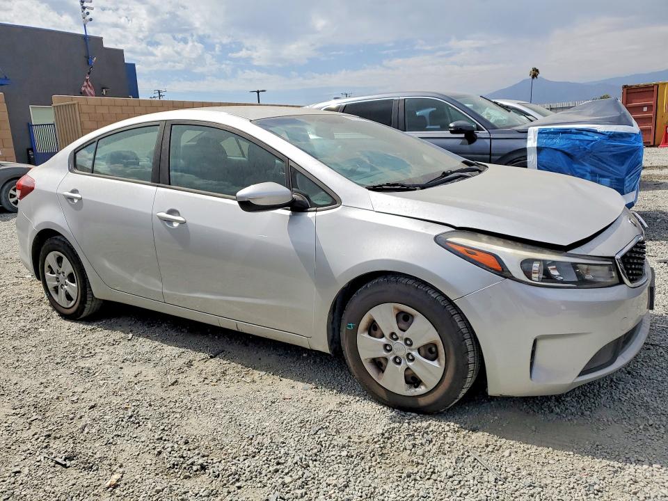 Продажа на аукционе авто 2017 Kia Forte, vin: 3KPFK4A72HE142876, номер лота: 58736166