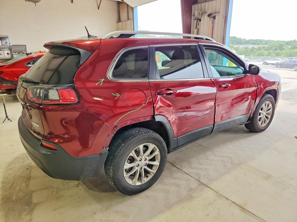 57842616 :رقم المزاد ، 1C4PJMCX3KD288507 vin ، 2019 Jeep Cherokee مزاد بيع