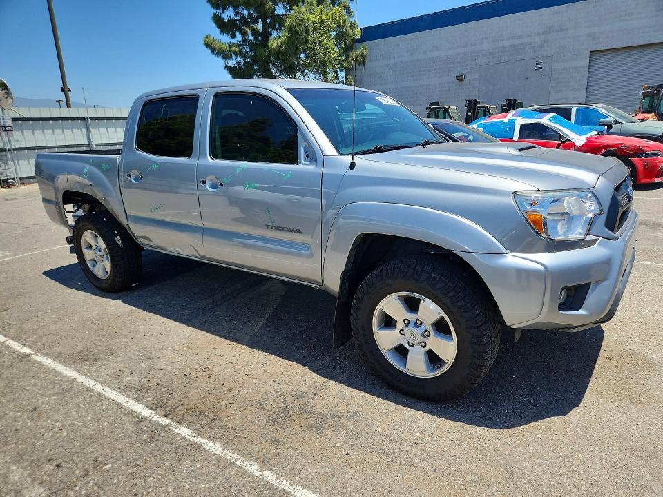 2015 Toyota Tacoma მანქანა იყიდება აუქციონზე, vin: 3TMJU4GN8FM187303, აუქციონის ნომერი: 56545036