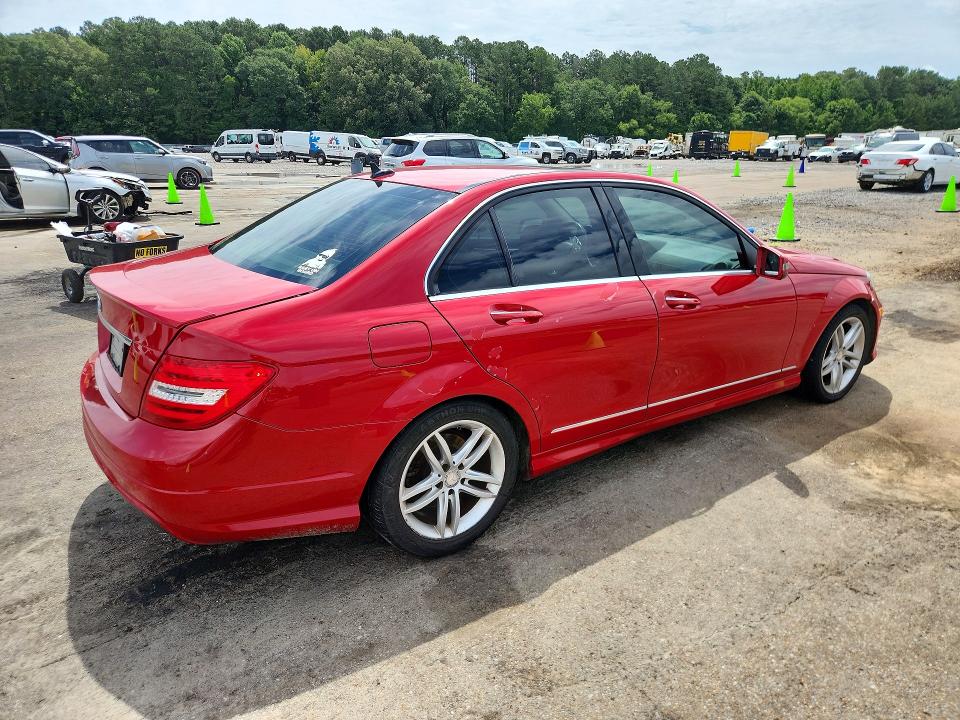 Продажа на аукционе авто 2014 Mercedes-benz C, vin: WDDGF4HB5EA959377, номер лота: 58302926