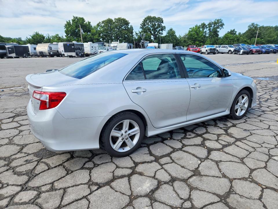 57471736 :رقم المزاد ، 4T1BF1FK7CU609567 vin ، 2012 Toyota Camry مزاد بيع