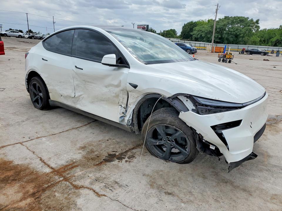 57173876 :رقم المزاد ، 7SAYGDED3TF529663 vin ، 2026 Tesla Model Y مزاد بيع