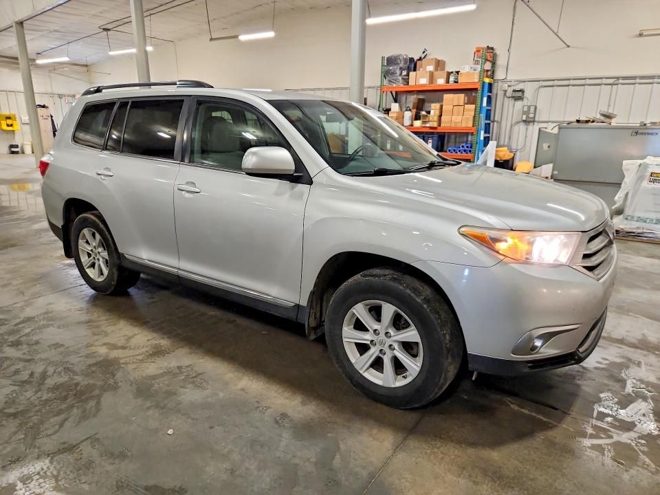 Продажа на аукционе авто 2012 Toyota Highlander, vin: 5TDBK3EH2CS123531, номер лота: 59094076