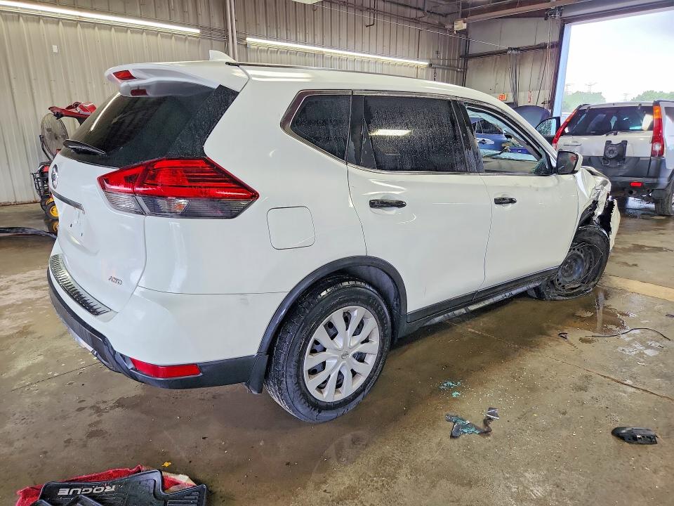 2017 Nissan Rogue მანქანა იყიდება აუქციონზე, vin: 5N1AT2MV4HC745854, აუქციონის ნომერი: 56271946