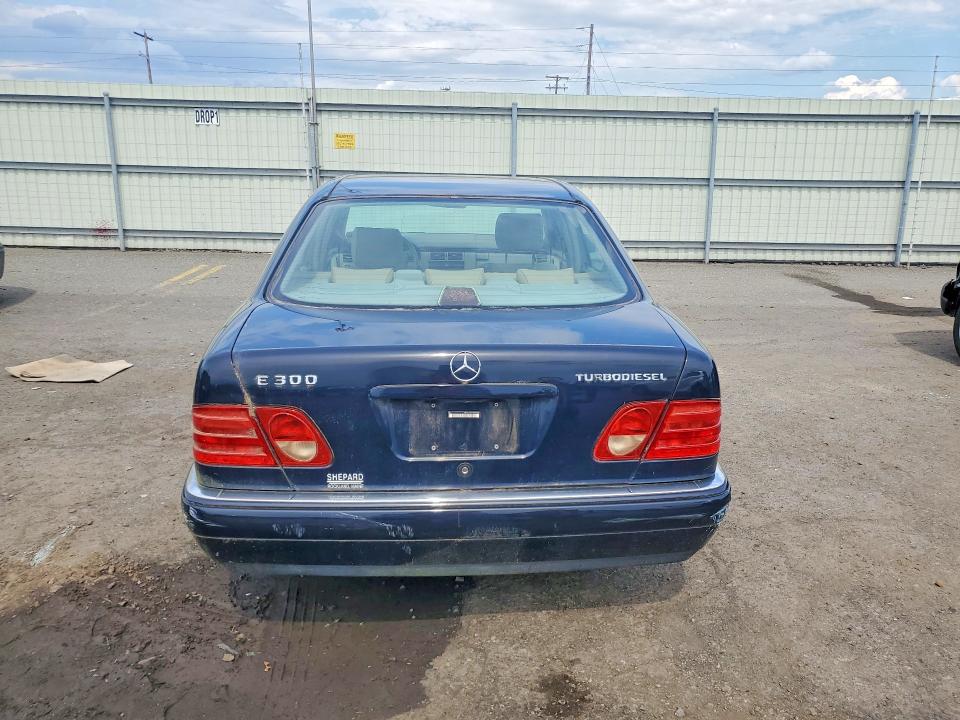 58301266 :رقم المزاد ، WDBJF25F3WA581880 vin ، 1998 Mercedes-benz E مزاد بيع