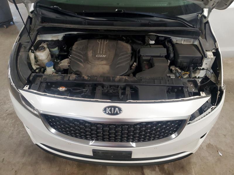 56156446 :رقم المزاد ، KNDMC5C17H6256994 vin ، 2017 Kia Sedona مزاد بيع