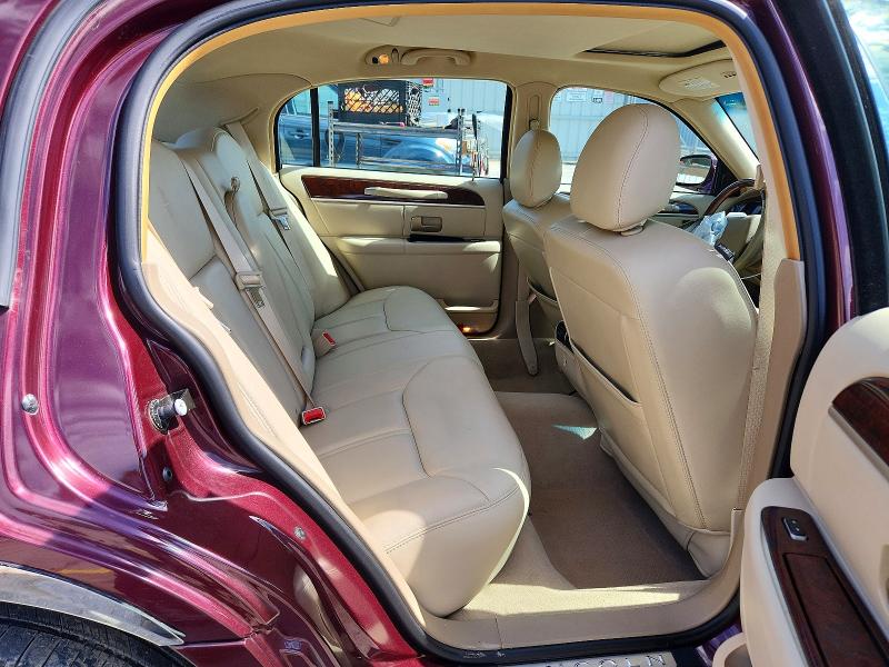 58541516 :رقم المزاد ، 1LNHM82V26Y644071 vin ، 2006 Lincoln Town Car مزاد بيع