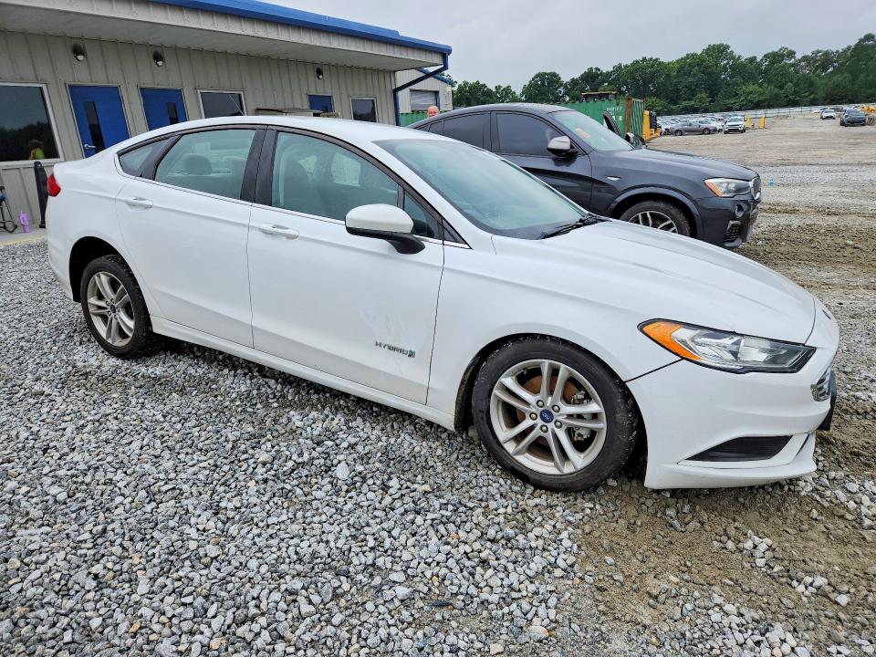 57302846 :رقم المزاد ، 3FA6P0UU4JR271394 vin ، 2018 Ford Fusion مزاد بيع