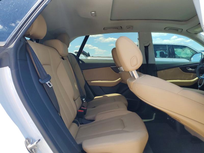 55514146 :رقم المزاد ، WA1EVAF18LD007590 vin ، 2020 Audi Q8 مزاد بيع