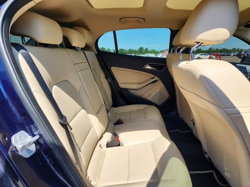 56821796 :رقم المزاد ، WDCTG4EB5JJ454762 vin ، 2018 Mercedes-benz Gla مزاد بيع