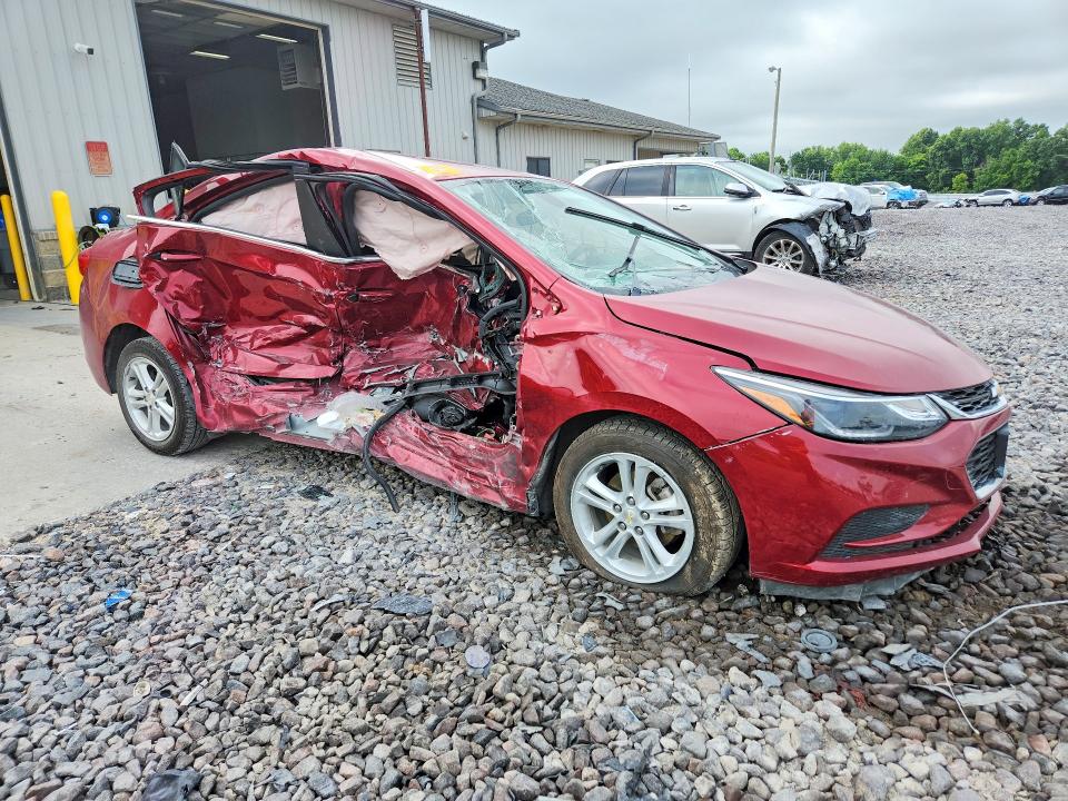 58435026 :رقم المزاد ، 1G1BE5SM9J7230841 vin ، 2018 Chevrolet Cruze مزاد بيع