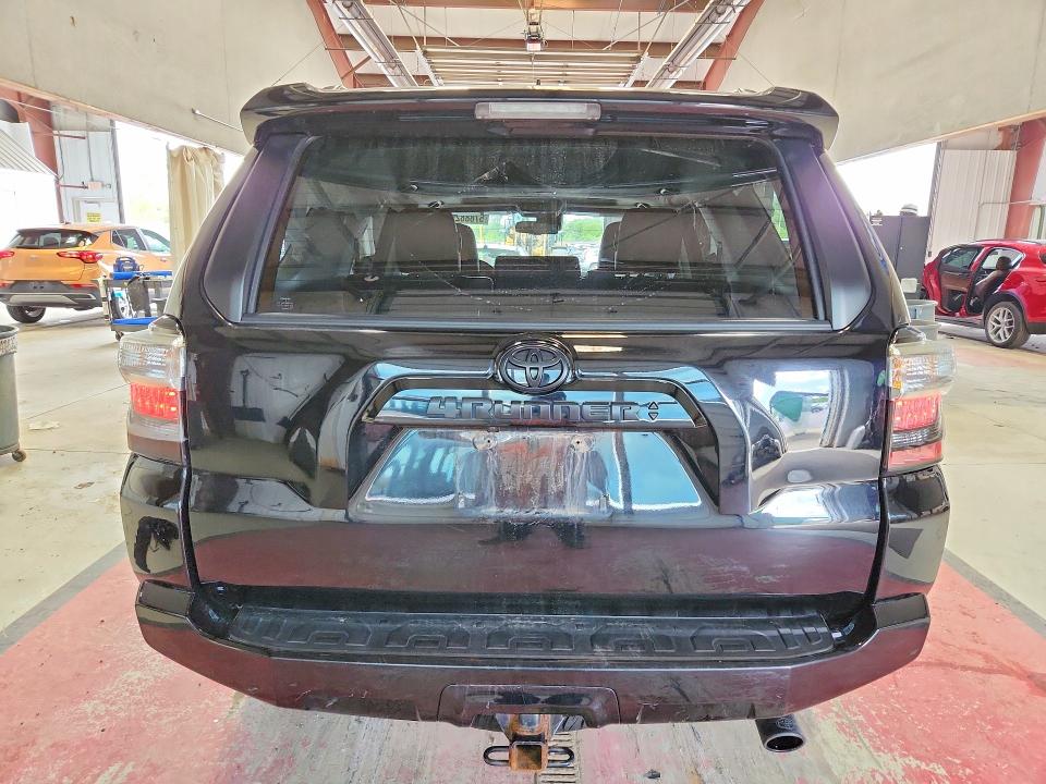57888296 :رقم المزاد ، JTENU5JR3N6052176 vin ، 2022 Toyota 4runner مزاد بيع