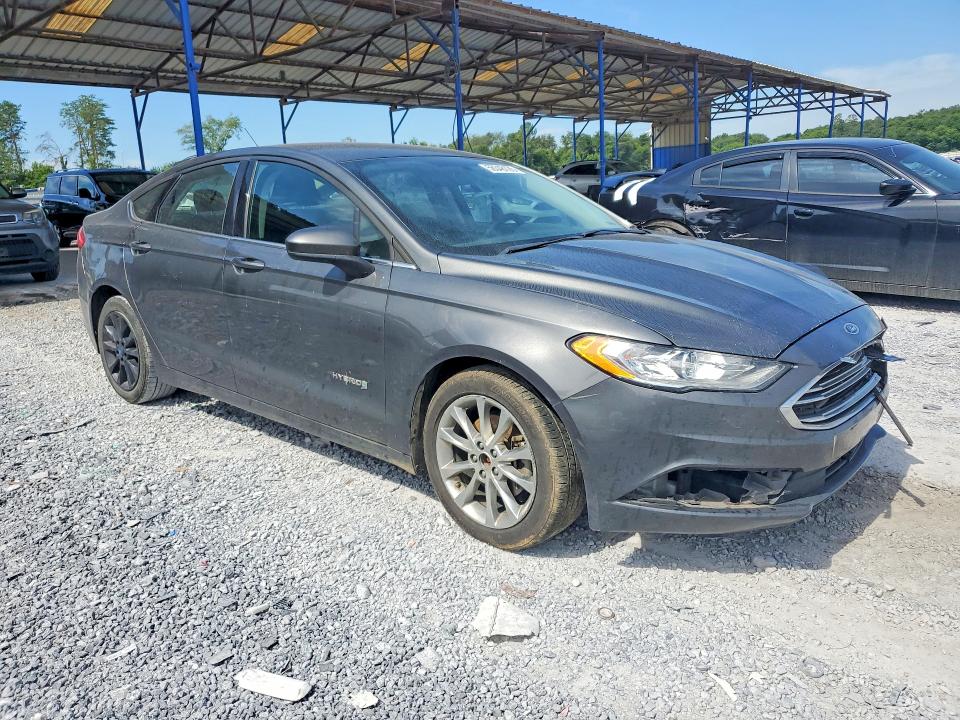 56348126 :رقم المزاد ، 3FA6P0LU8HR323251 vin ، 2017 Ford Fusion مزاد بيع