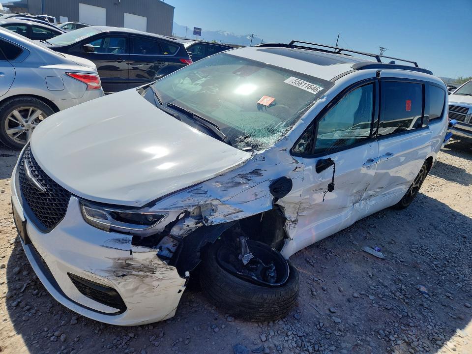 Auction sale of the 2024 Chrysler Pacifica, vin: 2C4RC1S72RR106015, lot number: 55811646