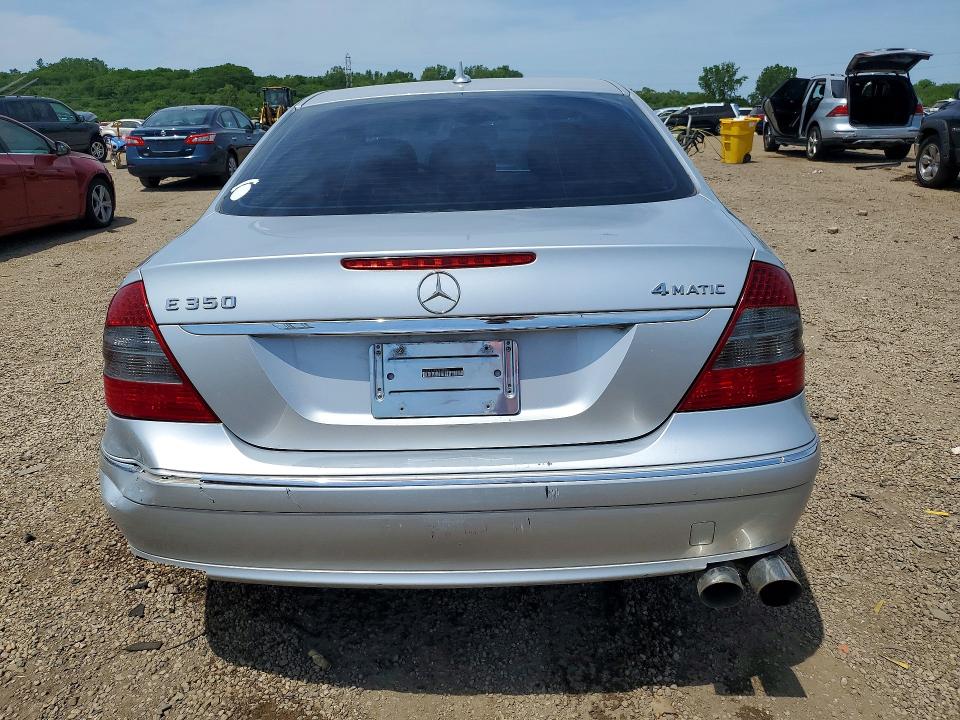 55821166 :رقم المزاد ، WDBUF87X98B208684 vin ، 2008 Mercedes-benz E مزاد بيع