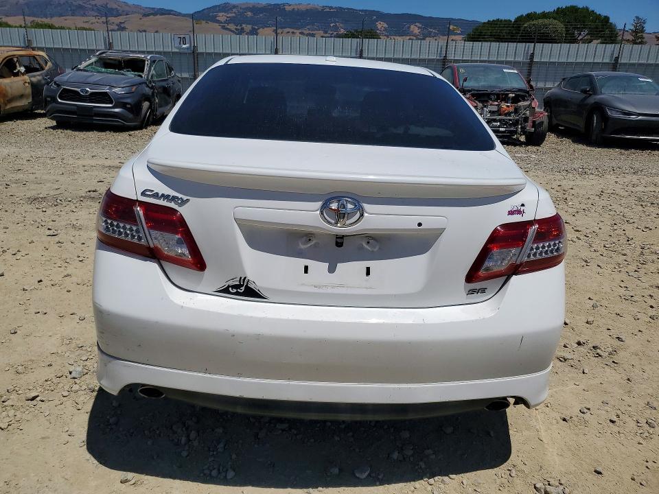 55784636 :رقم المزاد ، 4T1BF3EK2BU703545 vin ، 2011 Toyota Camry مزاد بيع