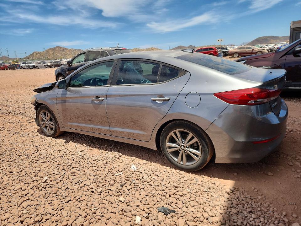 56542146 :رقم المزاد ، 5NPD84LF0JH246696 vin ، 2018 Hyundai Elantra مزاد بيع