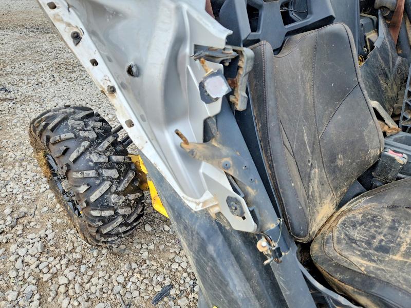 2018 Can-am Maverick X3 მანქანა იყიდება აუქციონზე, vin: 3JBVGAY44JK000370, აუქციონის ნომერი: 57124256