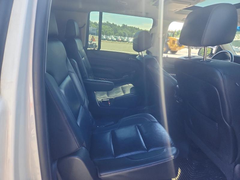 58832196 :رقم المزاد ، 1GNSKJKC1FR300402 vin ، 2015 Chevrolet Suburban مزاد بيع