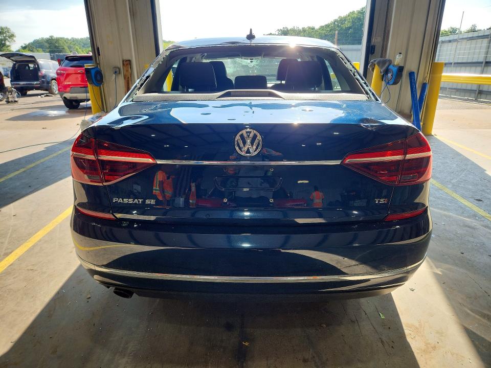 Продаж на аукціоні авто 2018 Volkswagen Passat, vin: 1VWBA7A38JC050777, номер лоту: 54897086