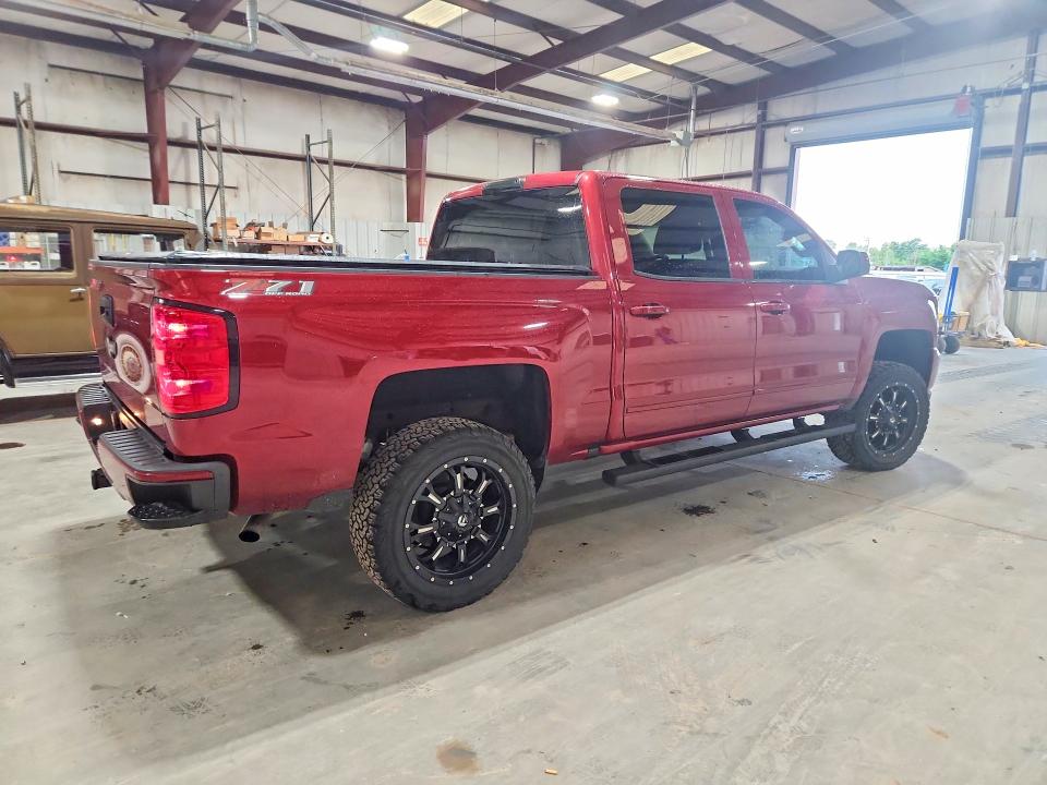 Продажа на аукционе авто 2018 Chevrolet Silverado, vin: 3GCUKREC1JG632943, номер лота: 58381466