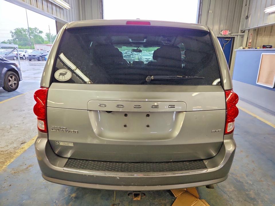 57746096 :رقم المزاد ، 2C4RDGCG7GR131472 vin ، 2016 Dodge Grand Caravan مزاد بيع