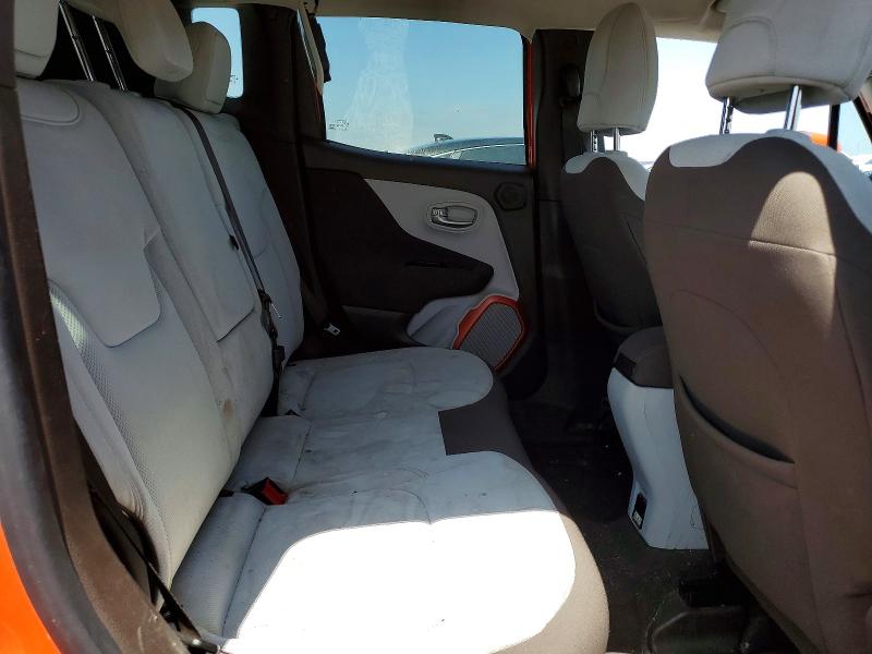 2015 Jeep Renegade მანქანა იყიდება აუქციონზე, vin: ZACCJBBT3FPB17670, აუქციონის ნომერი: 55377826