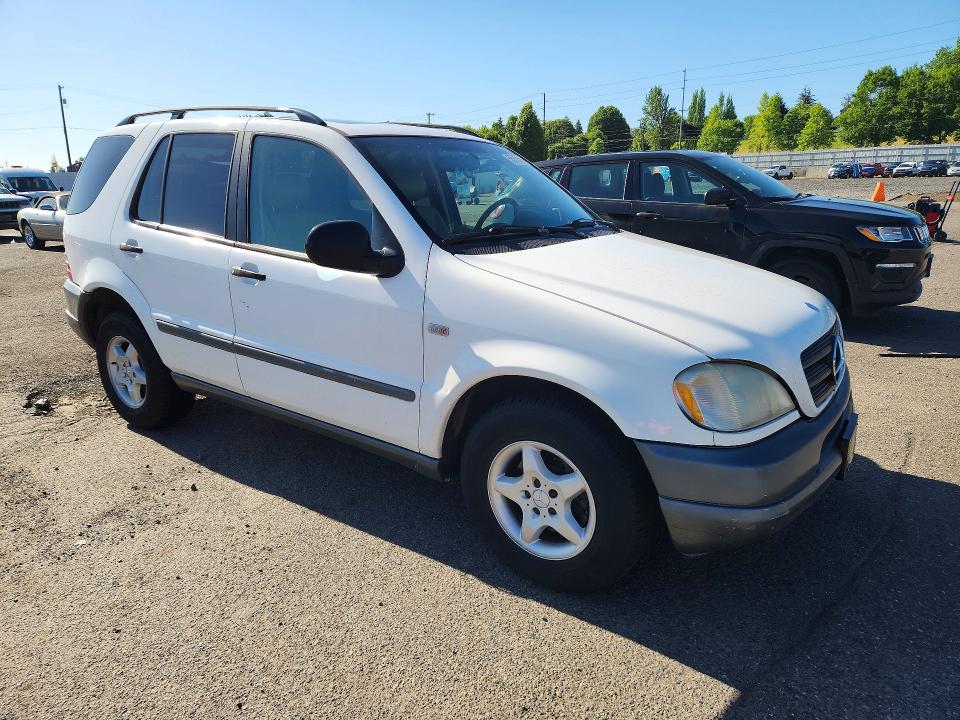 1999 Mercedes-benz Ml მანქანა იყიდება აუქციონზე, vin: 4JGAB54E5XA080557, აუქციონის ნომერი: 55615566