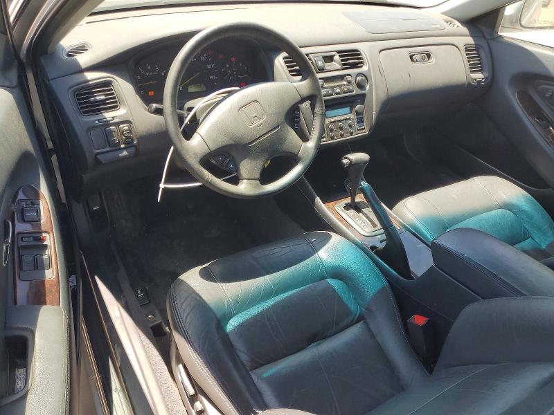 59010556 :رقم المزاد ، 1HGCG2256YA025344 vin ، 2000 Honda Accord مزاد بيع