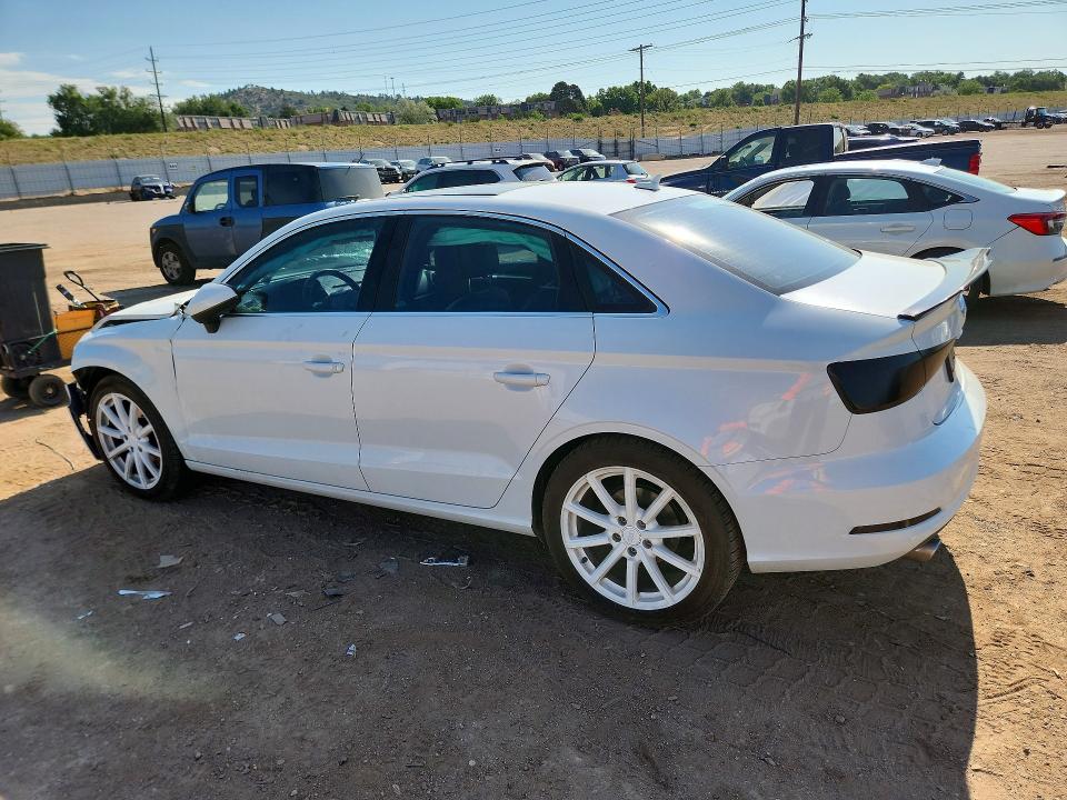 Продажа на аукционе авто 2015 Audi A3, vin: WAUEFGFF7F1018357, номер лота: 58117186