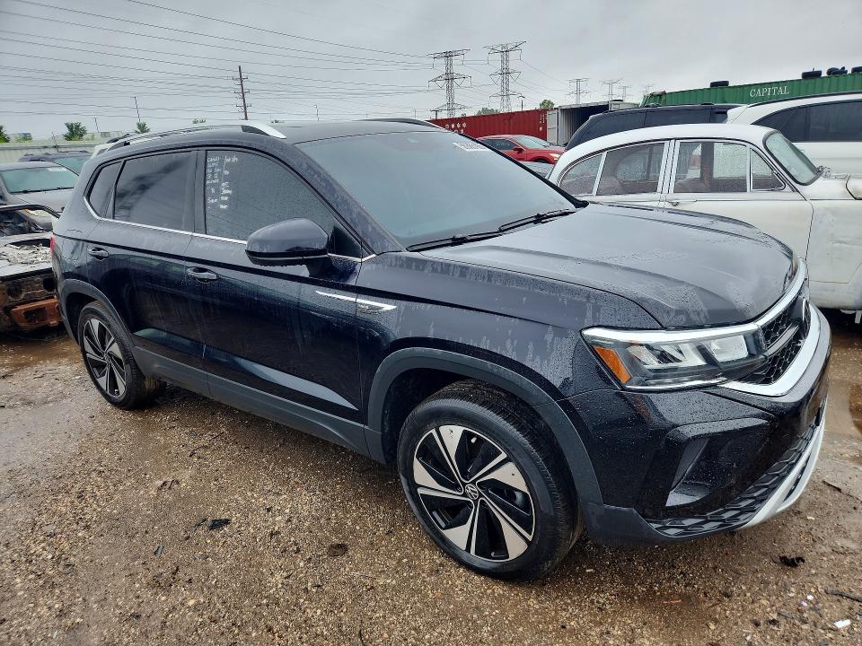 2024 Volkswagen Taos მანქანა იყიდება აუქციონზე, vin: 3VVVX7B26RM027904, აუქციონის ნომერი: 56365186