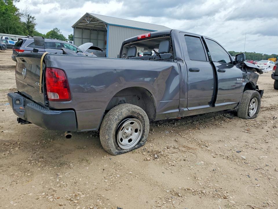58118426 :رقم المزاد ، 1C6RR7FT7JS301966 vin ، 2018 Ram 1500 مزاد بيع