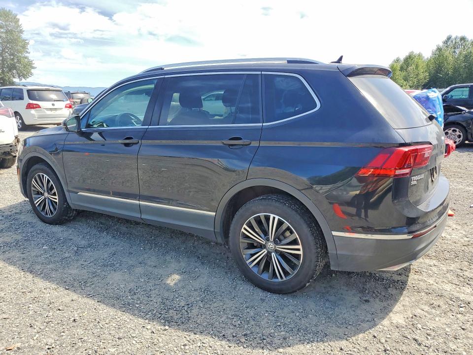 Продажа на аукционе авто 2018 Volkswagen Tiguan, vin: 3VV2B7AX3JM219896, номер лота: 58411046