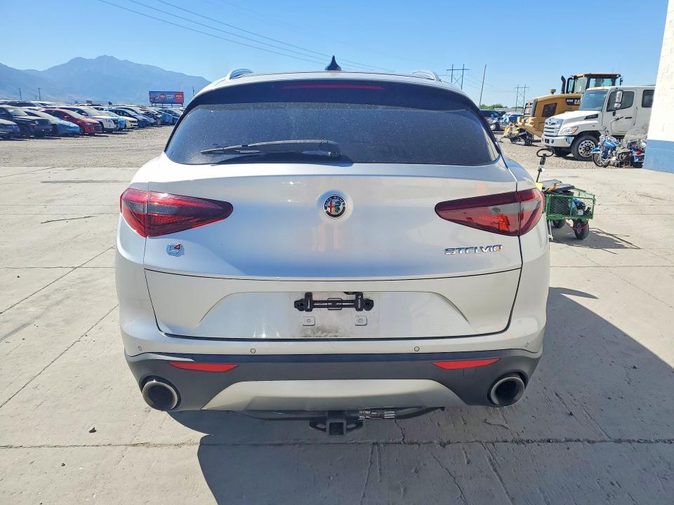 2018 Alfa Romeo Stelvio მანქანა იყიდება აუქციონზე, vin: ZASFAKBN1J7B97630, აუქციონის ნომერი: 57580706