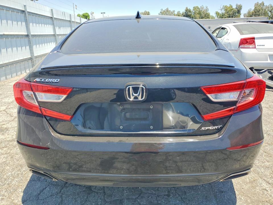2018 Honda Accord მანქანა იყიდება აუქციონზე, vin: 1HGCV1F37JA142901, აუქციონის ნომერი: 58274816