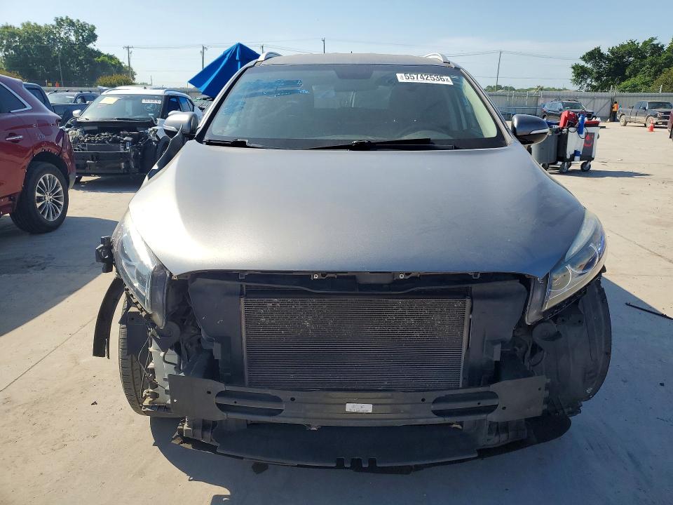 55742536 :رقم المزاد ، 5XYPG4A52HG318736 vin ، 2017 Kia Sorento مزاد بيع