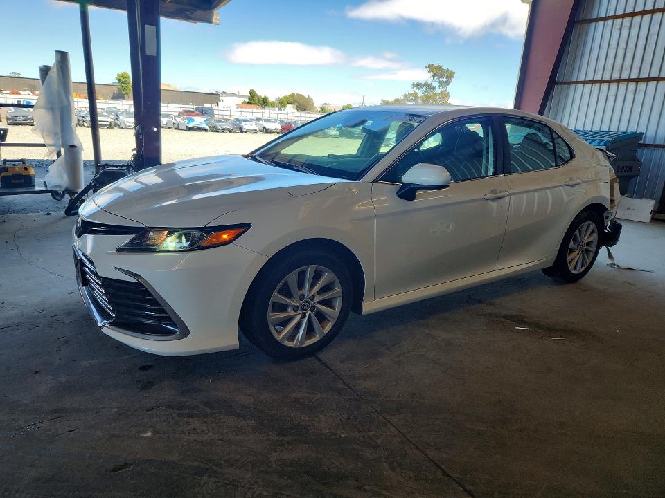 Aukcja sprzedaży 2022 Toyota Camry, vin: 4T1C11AK2NU660780, numer aukcji: 58831796