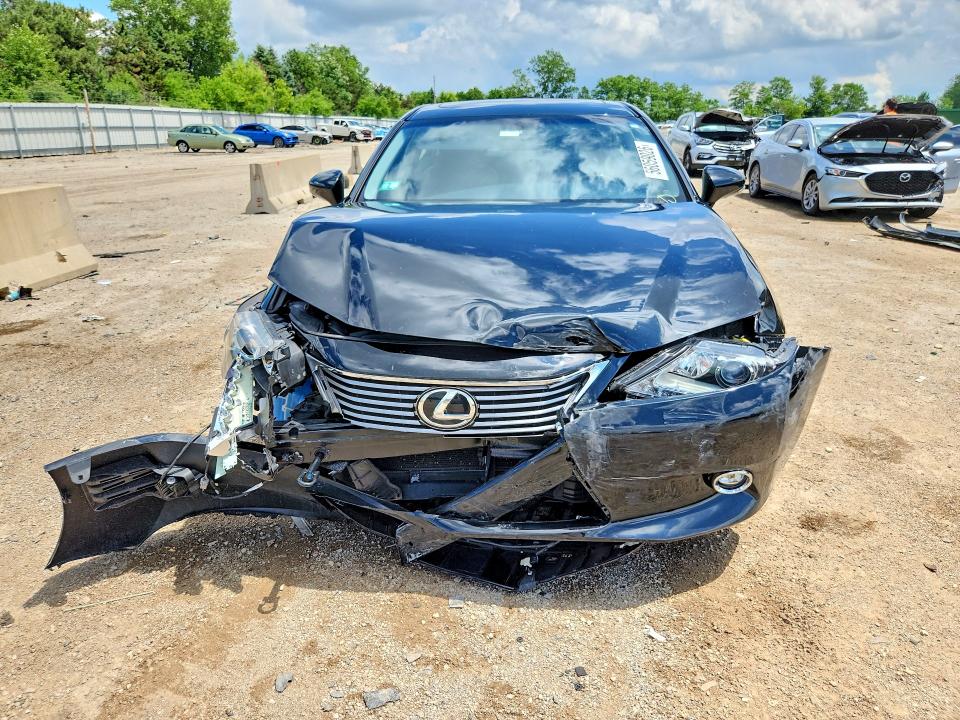 Продажа на аукционе авто 2015 Lexus Es, vin: JTHBK1GG5F2208303, номер лота: 56059026