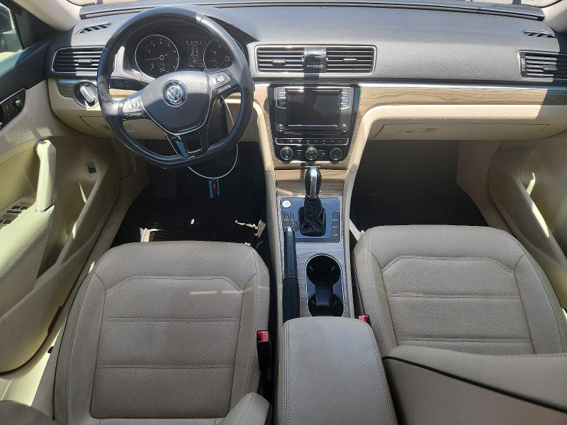 56177356 :رقم المزاد ، 1VWBA7A38JC045482 vin ، 2018 Volkswagen Passat مزاد بيع