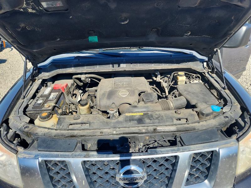 55170166 :رقم المزاد ، 1N6BA0EC9FN510090 vin ، 2015 Nissan Titan مزاد بيع