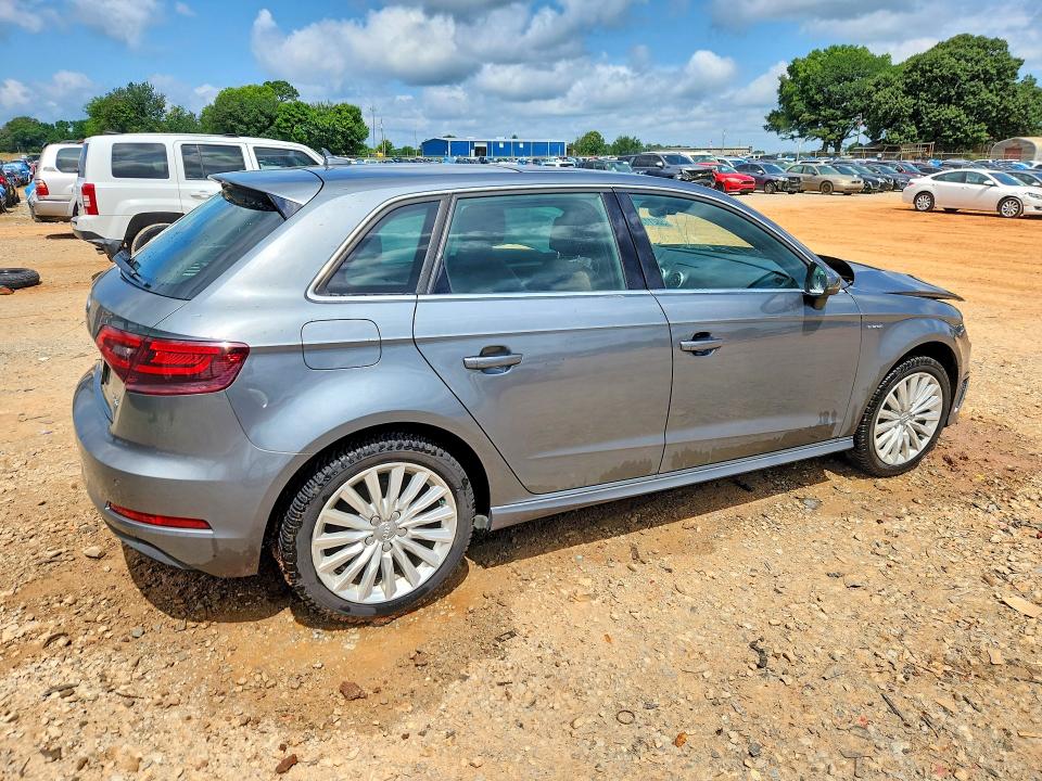 Aukcja sprzedaży 2016 Audi A3, vin: WAUTPBFF1GA066185, numer aukcji: 58211516