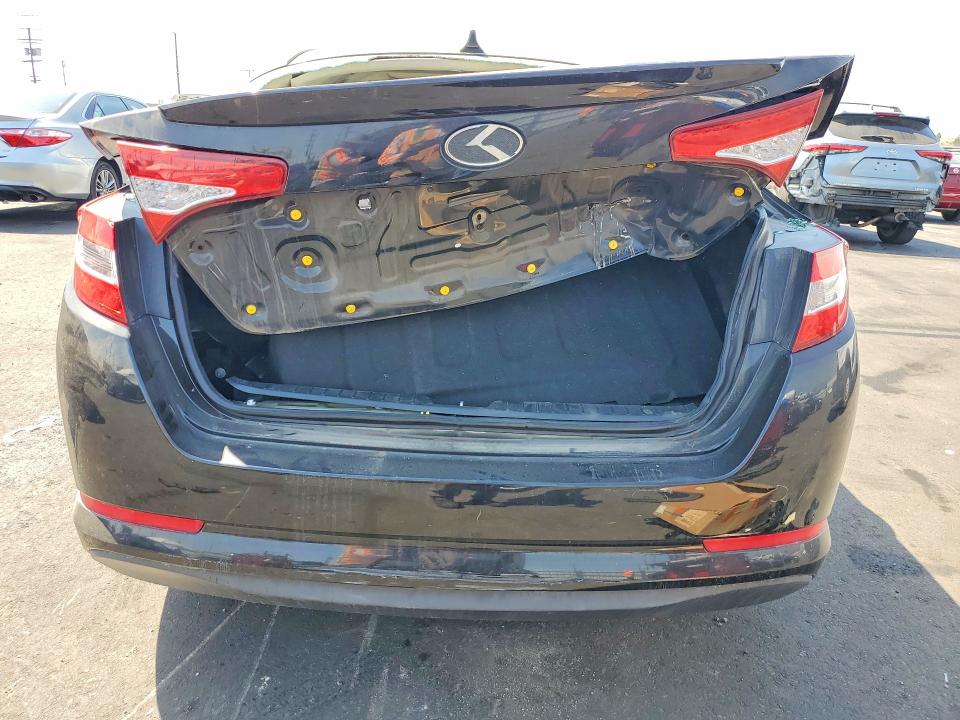 56318956 :رقم المزاد ، KNAGM4ADXB5000635 vin ، 2011 Kia Optima مزاد بيع