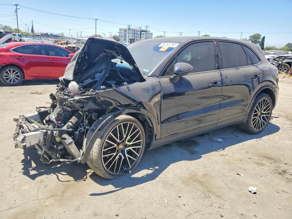 56281286 :رقم المزاد ، WP1AE2AY6LDA22344 vin ، 2020 Porsche Cayenne مزاد بيع