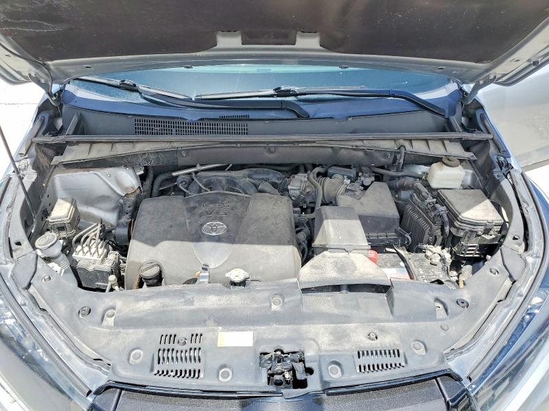 Продаж на аукціоні авто 2019 Toyota Highlander, vin: 5TDJZRFH1KS609996, номер лоту: 55649396