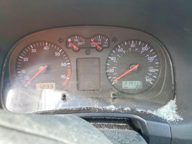 57581516 :رقم المزاد ، 3VWSC29M4YM104742 vin ، 2000 Volkswagen Jetta مزاد بيع